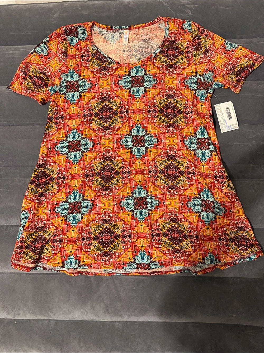 LuLaRoe Perfect T XL Multicolor Geometric Print Short Sleeve Tunic NWT
